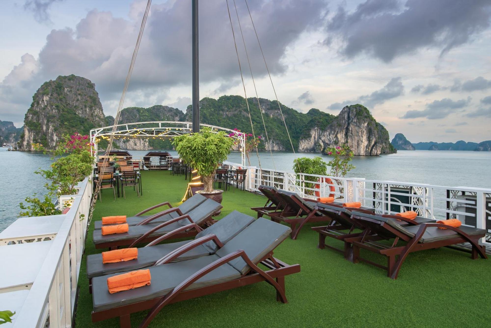 Renea Cruises Halong Otel Ha Long Dış mekan fotoğraf