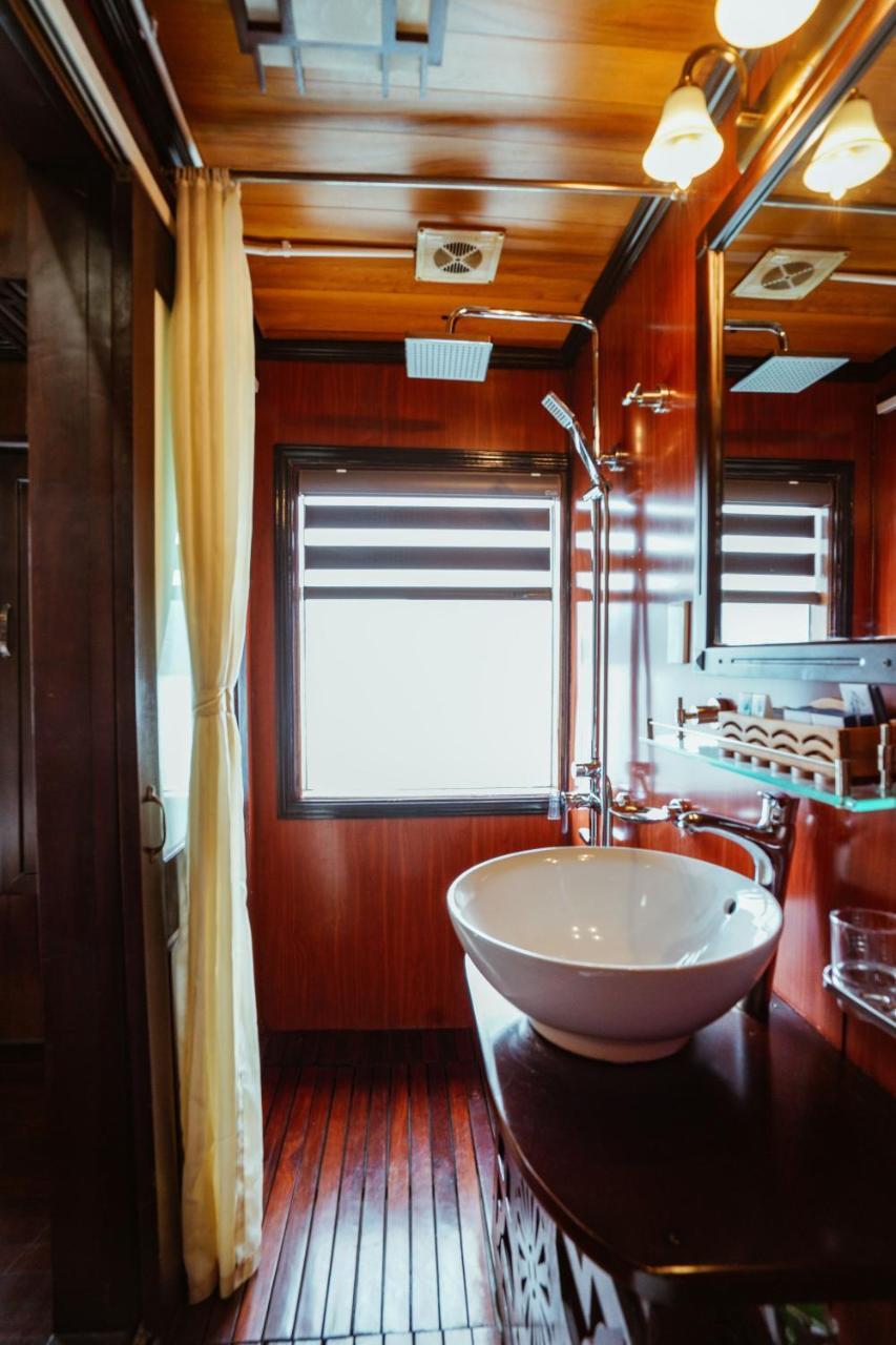 Renea Cruises Halong Otel Ha Long Dış mekan fotoğraf