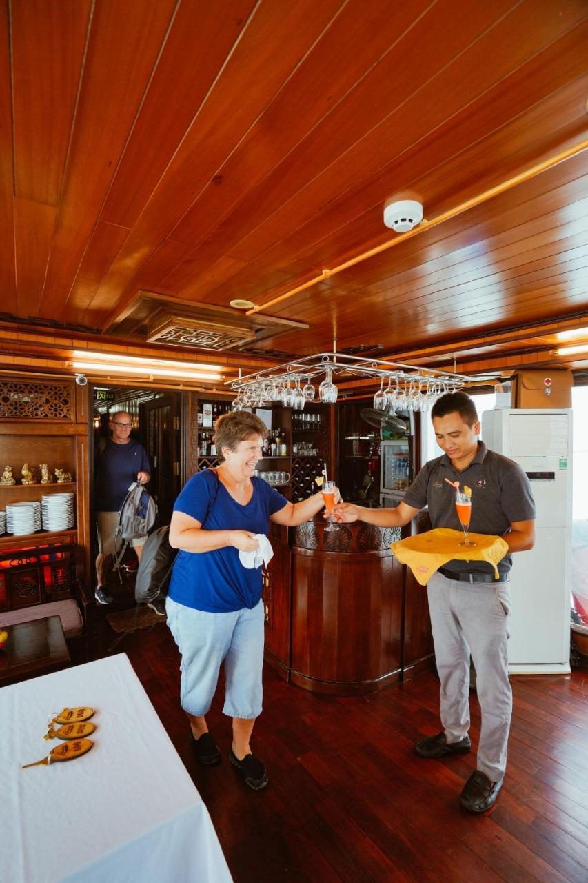 Renea Cruises Halong Otel Ha Long Dış mekan fotoğraf